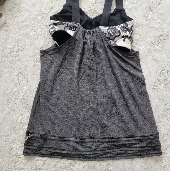Lululemon Run Back On Track Tank Black Polar Cream Size 4 - Picture 9 of 15